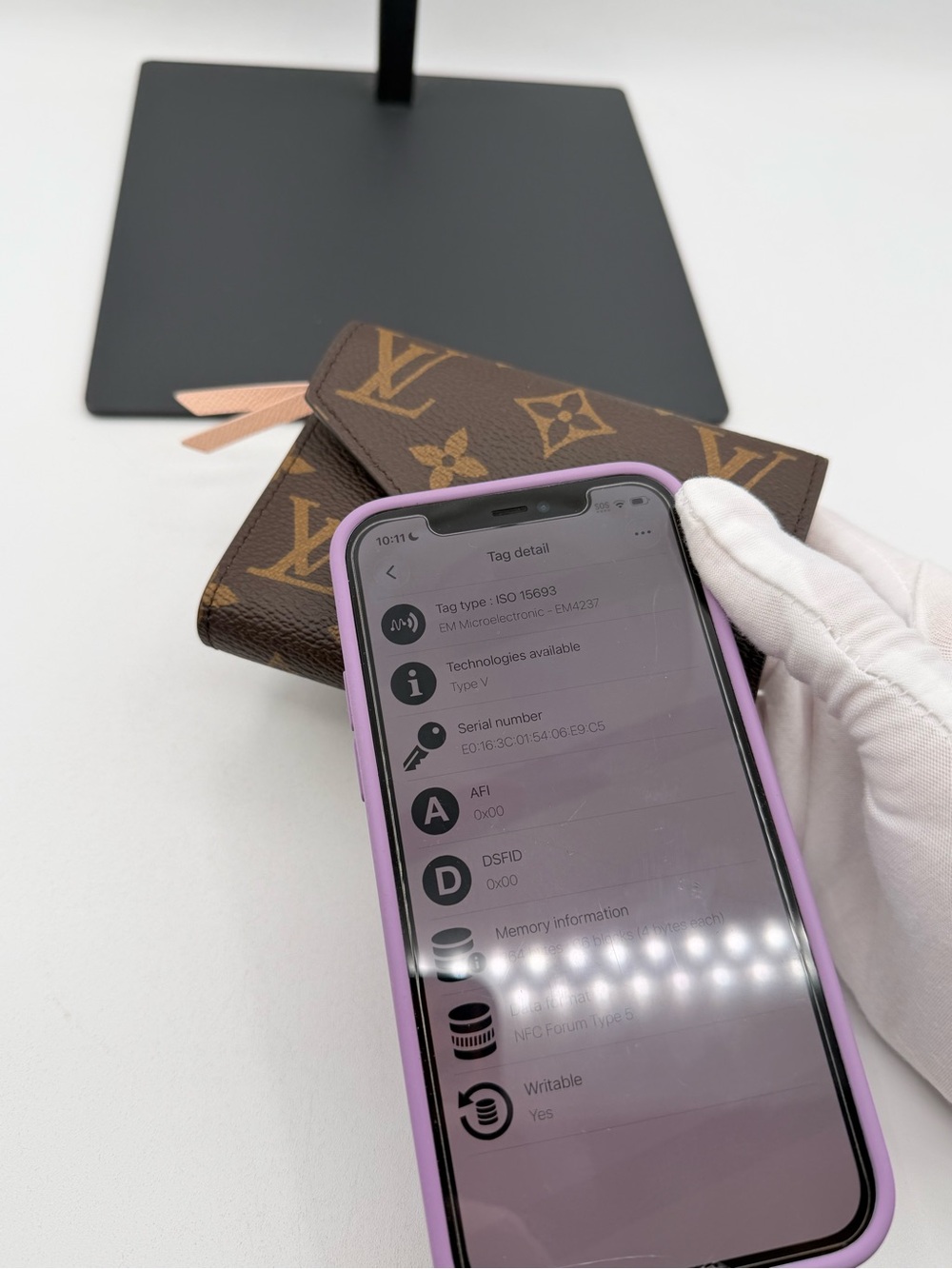 Louis Vuitton Victorine Monogram Wallet - Picture 2 of 13